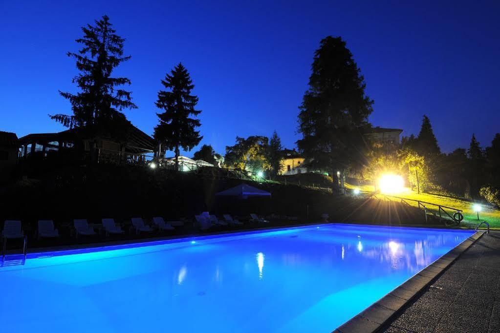 Hotel Relais Castello Di Casiglio Erba Esterno foto