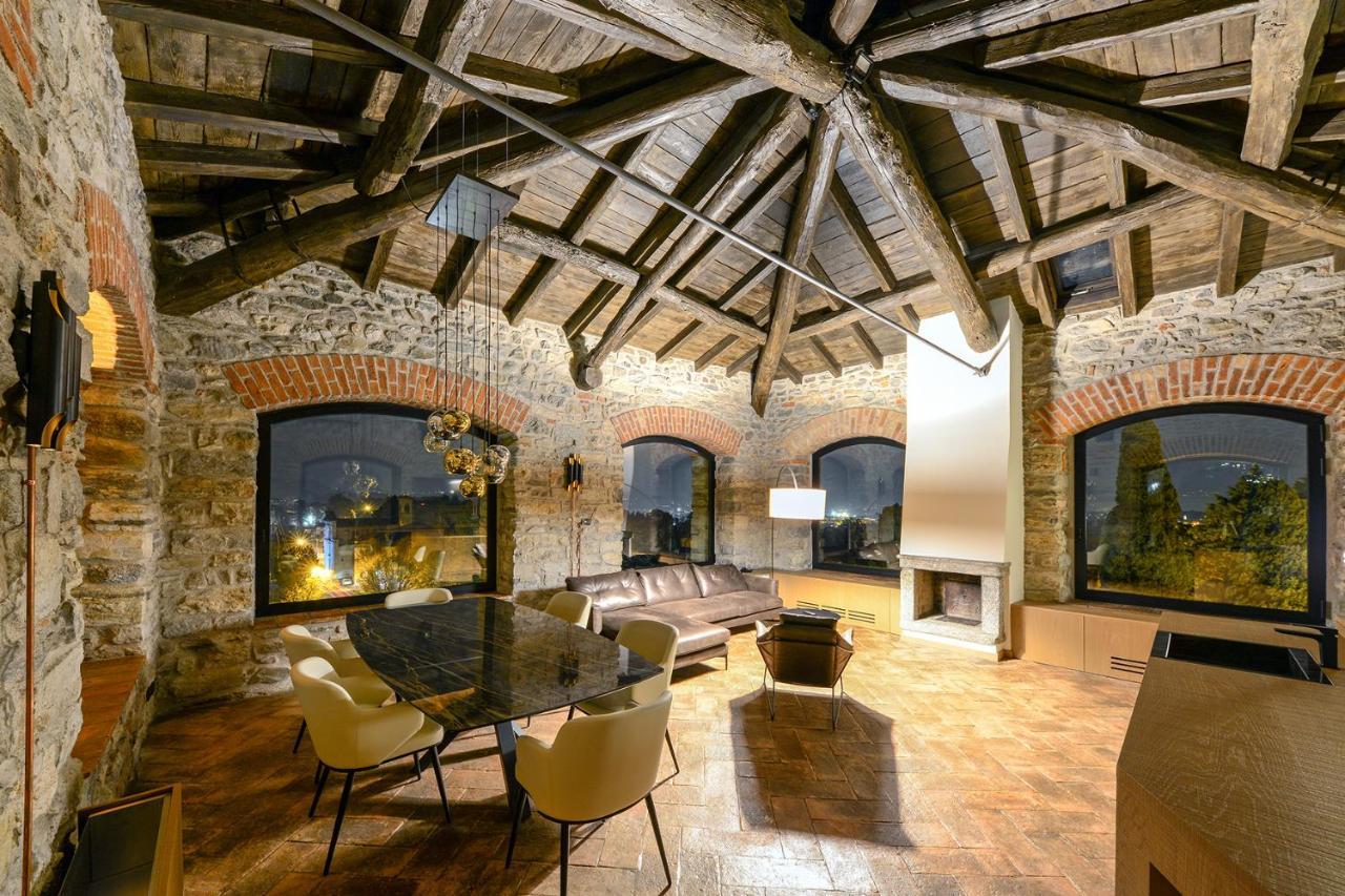 Hotel Relais Castello Di Casiglio Erba Esterno foto