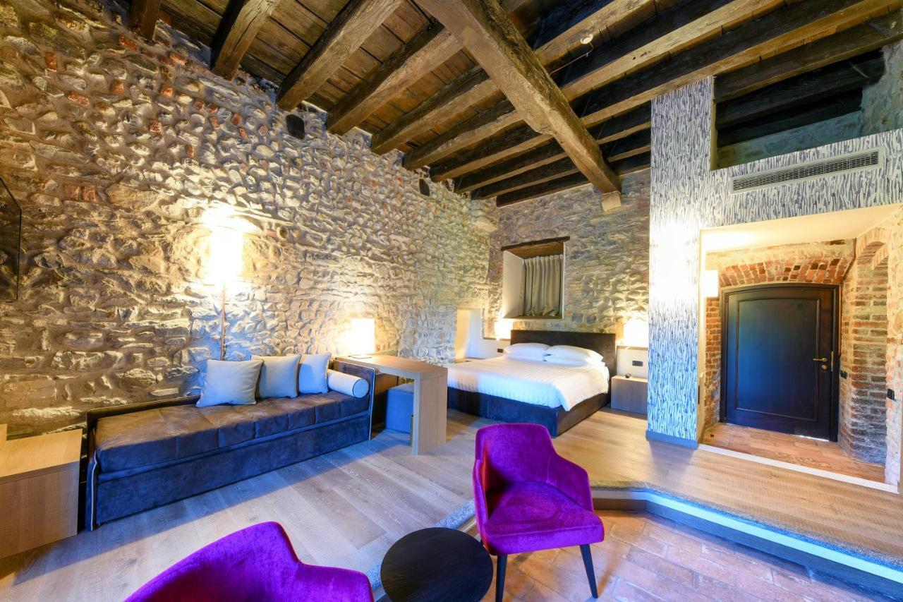 Hotel Relais Castello Di Casiglio Erba Esterno foto
