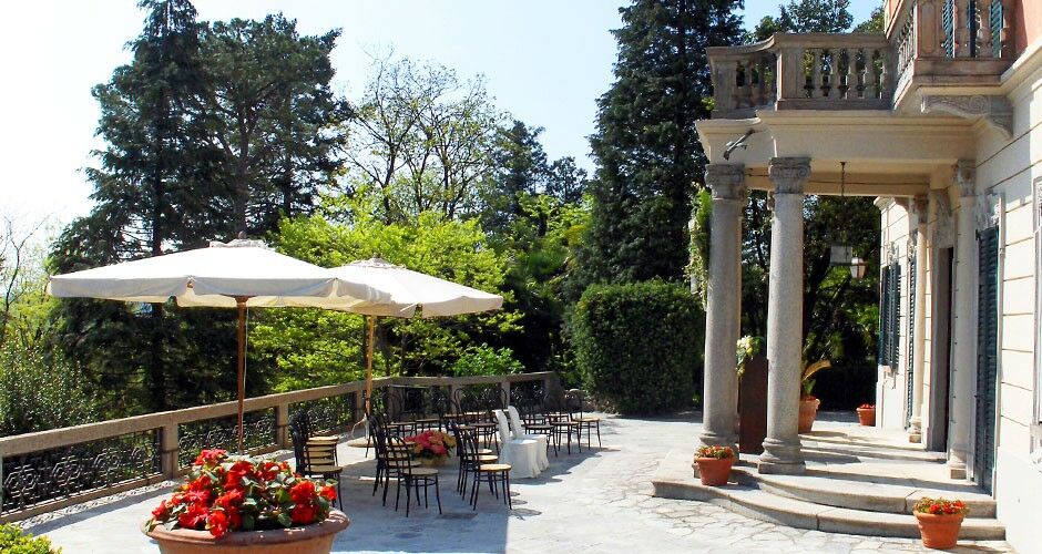Hotel Relais Castello Di Casiglio Erba Esterno foto